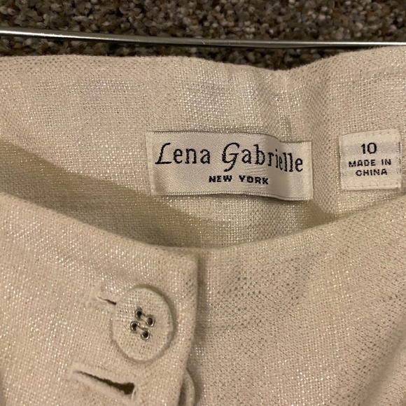 Woman's Suit - Picture 11 of 12